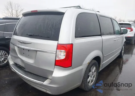2011 Chrysler Town & Country Touring from USA, damaged, VIN 2A4RR5DG8BR631194